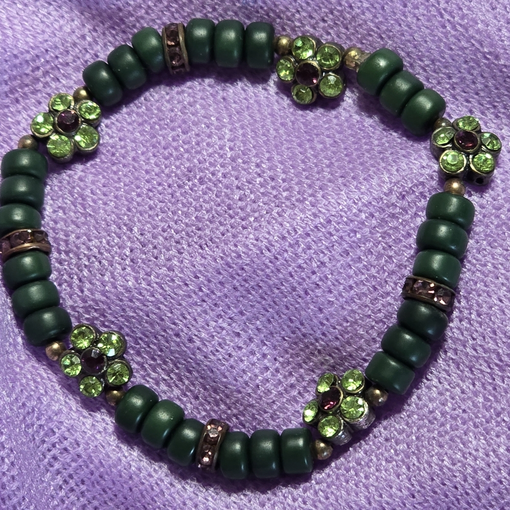 Jade Green Stone Beads & Green/Purple Crystal Flowers Stretch Bracelet